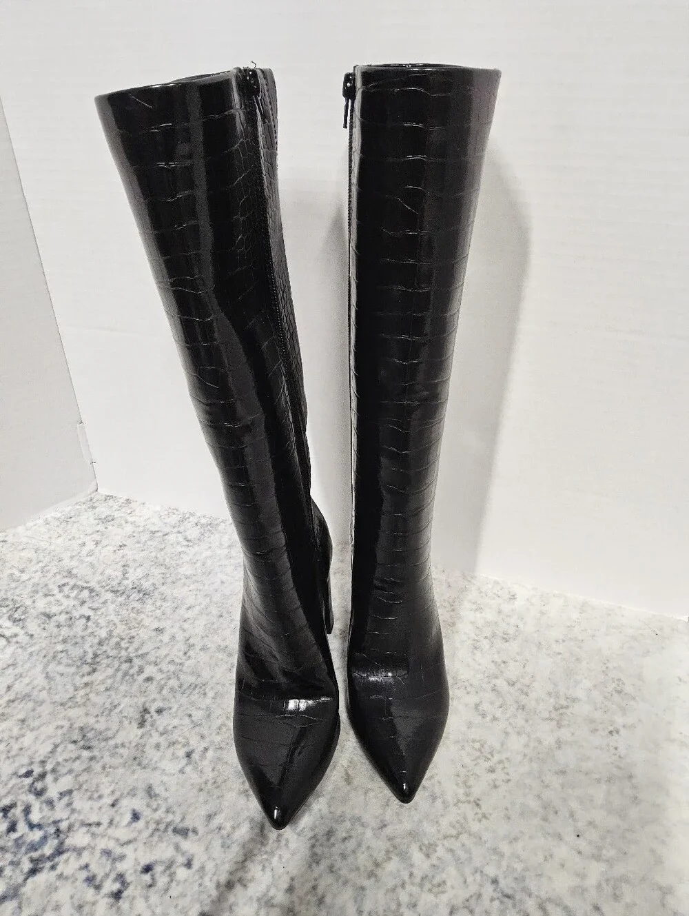 NWOT Size 5M Women's Black Croc-Embossed Knee Boots - Sleek Zip Detail